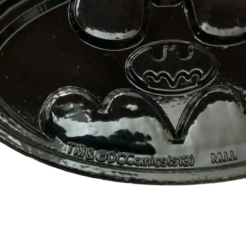 Batman Keychain DC Comics Split Key Ring Glossy Enameled Metal and Gift Pouch